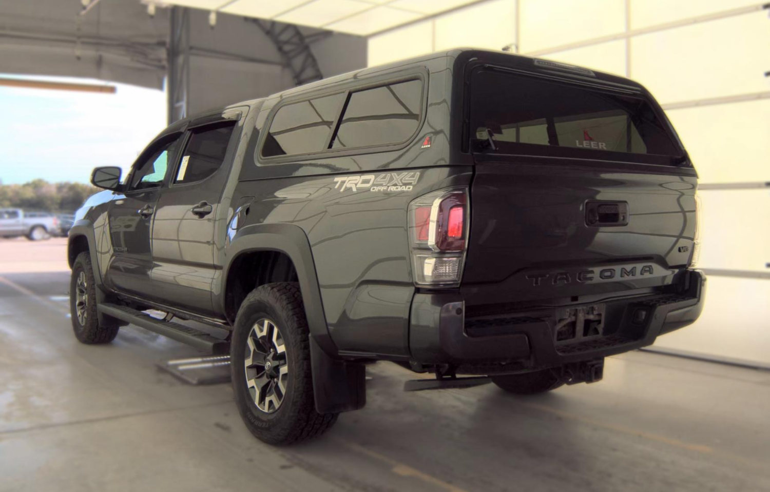 2020 Toyota Tacoma photo 4