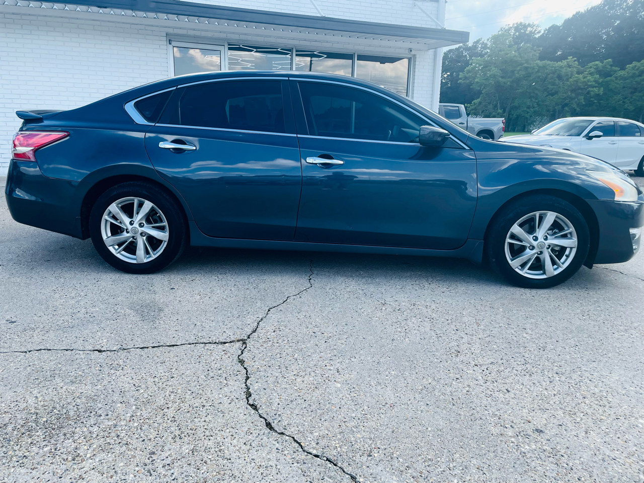 2013 Nissan Altima photo 3