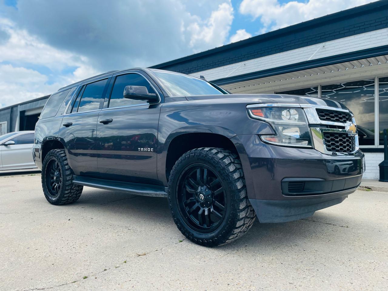 2018 Chevrolet Tahoe photo 1