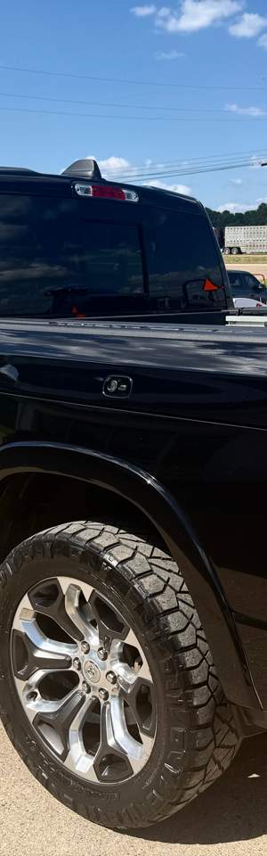 2020 RAM 1500 photo 5