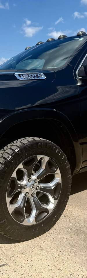 2020 RAM 1500 photo 7