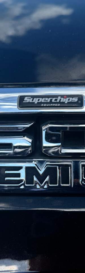 2020 RAM 1500 photo 9