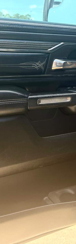 2020 RAM 1500 photo 12