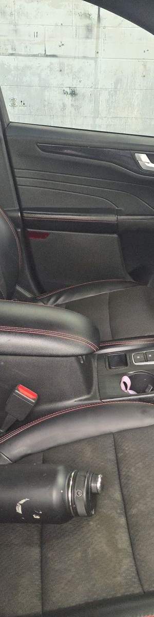 2023 Ford Escape photo 8