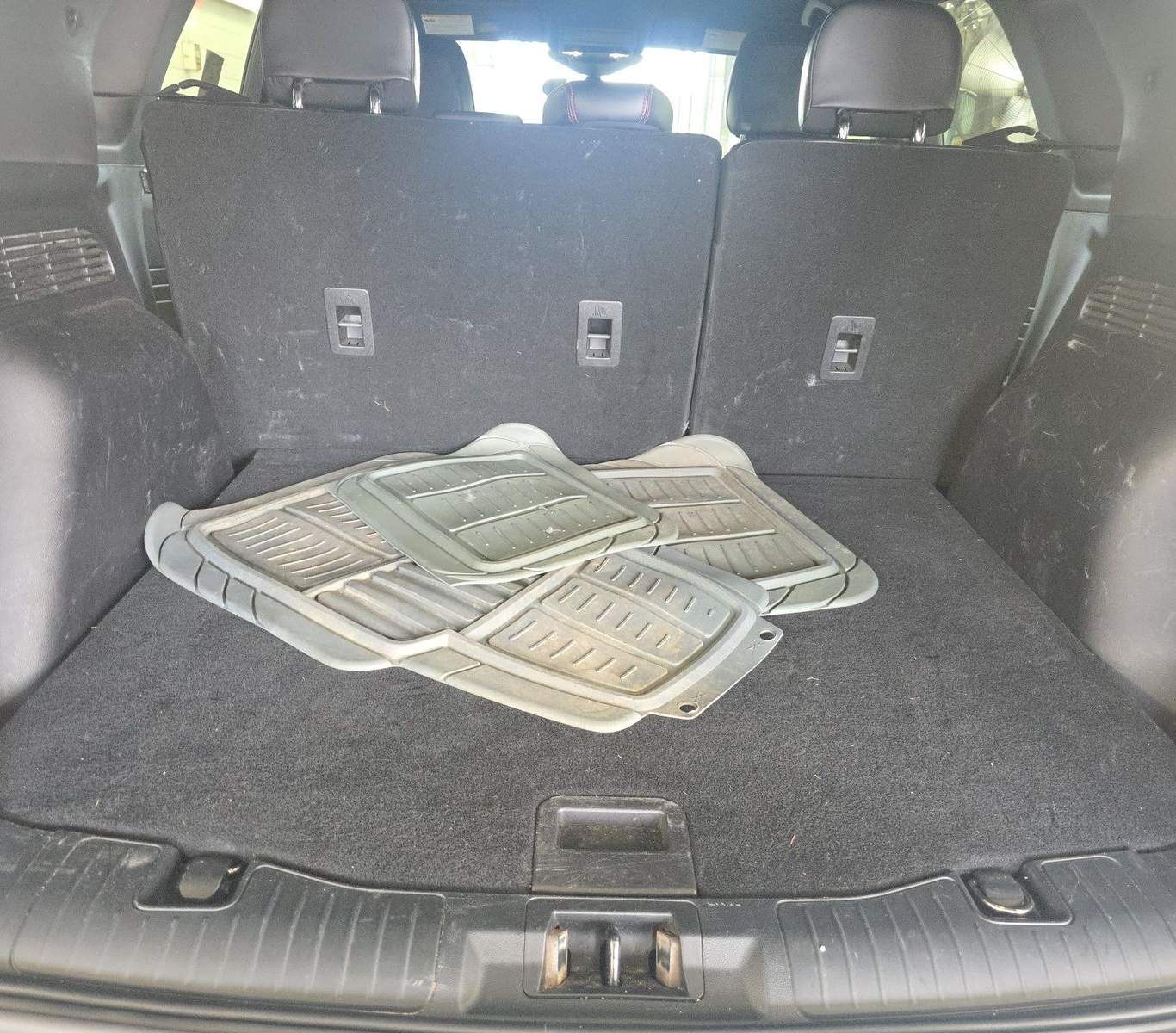 2023 Ford Escape ST-Line FWD, photo 18 of 30