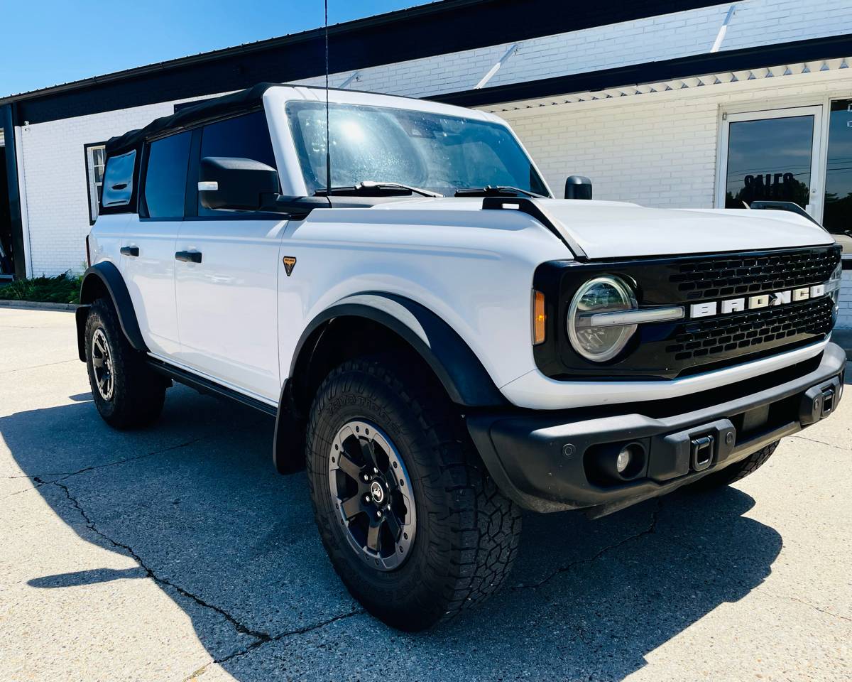 2022 Ford Bronco Badlands, photo 3 of 34