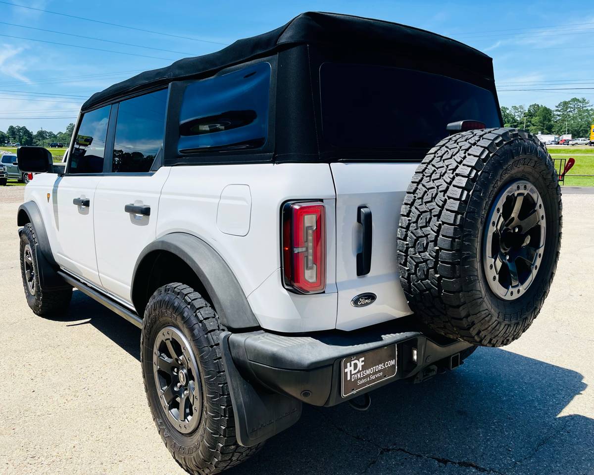 2022 Ford Bronco Badlands, photo 9 of 34