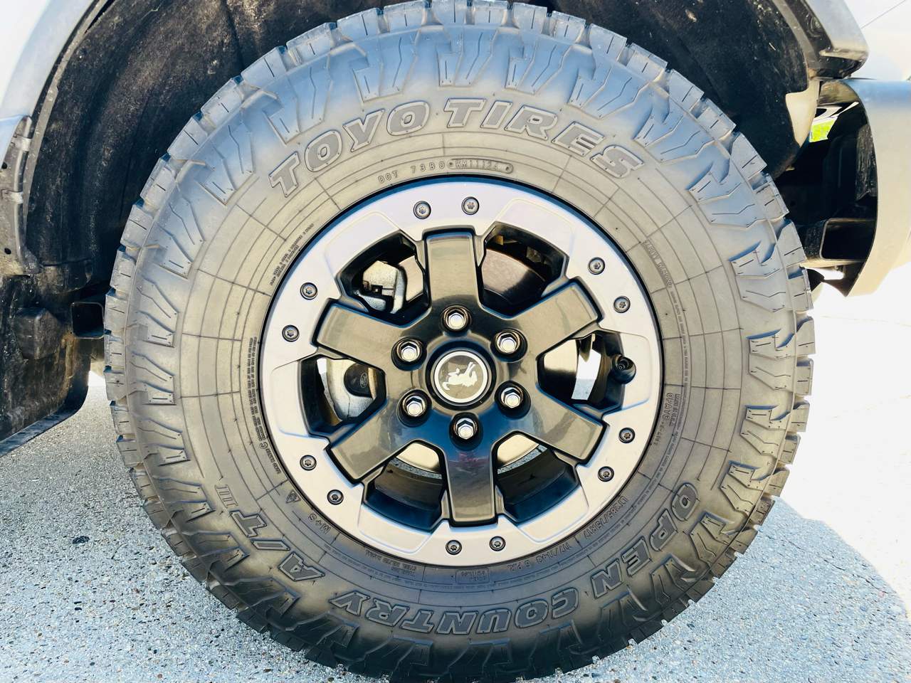 2022 Ford Bronco Badlands, photo 11 of 34