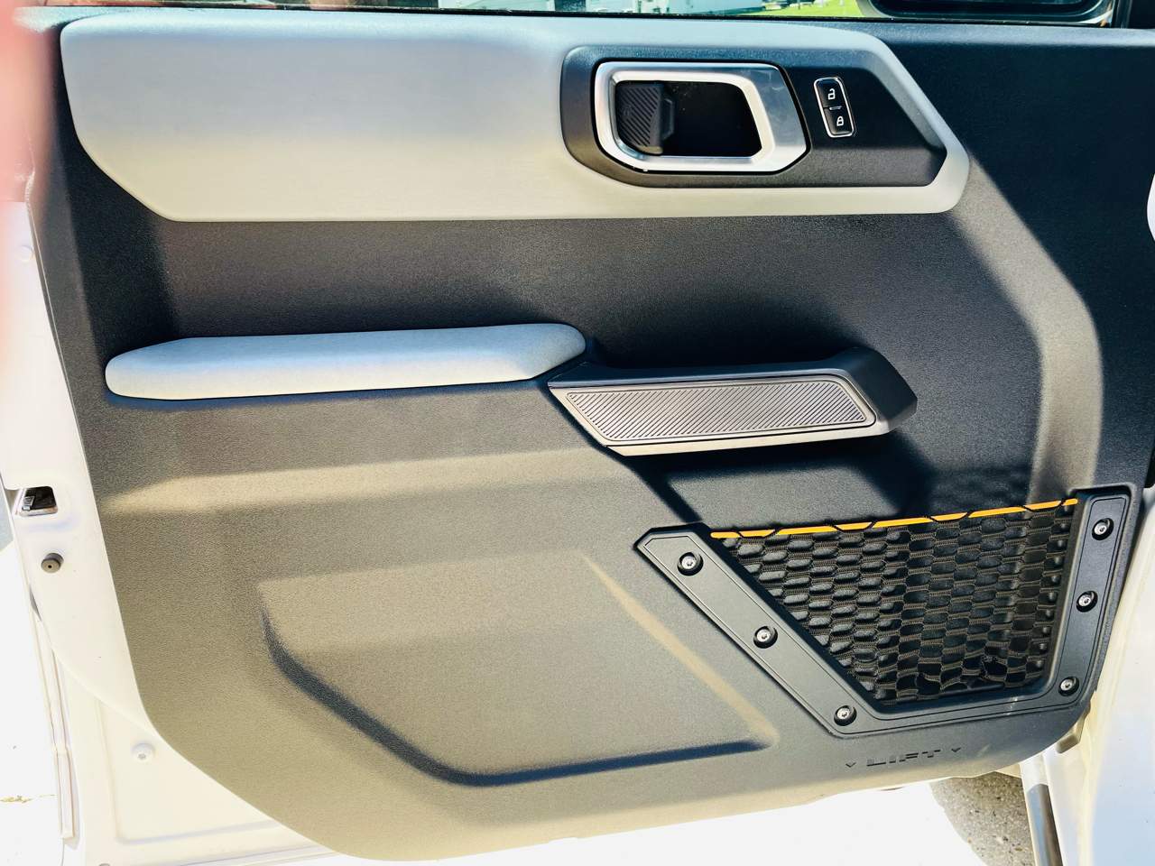 2022 Ford Bronco Badlands, photo 14 of 34