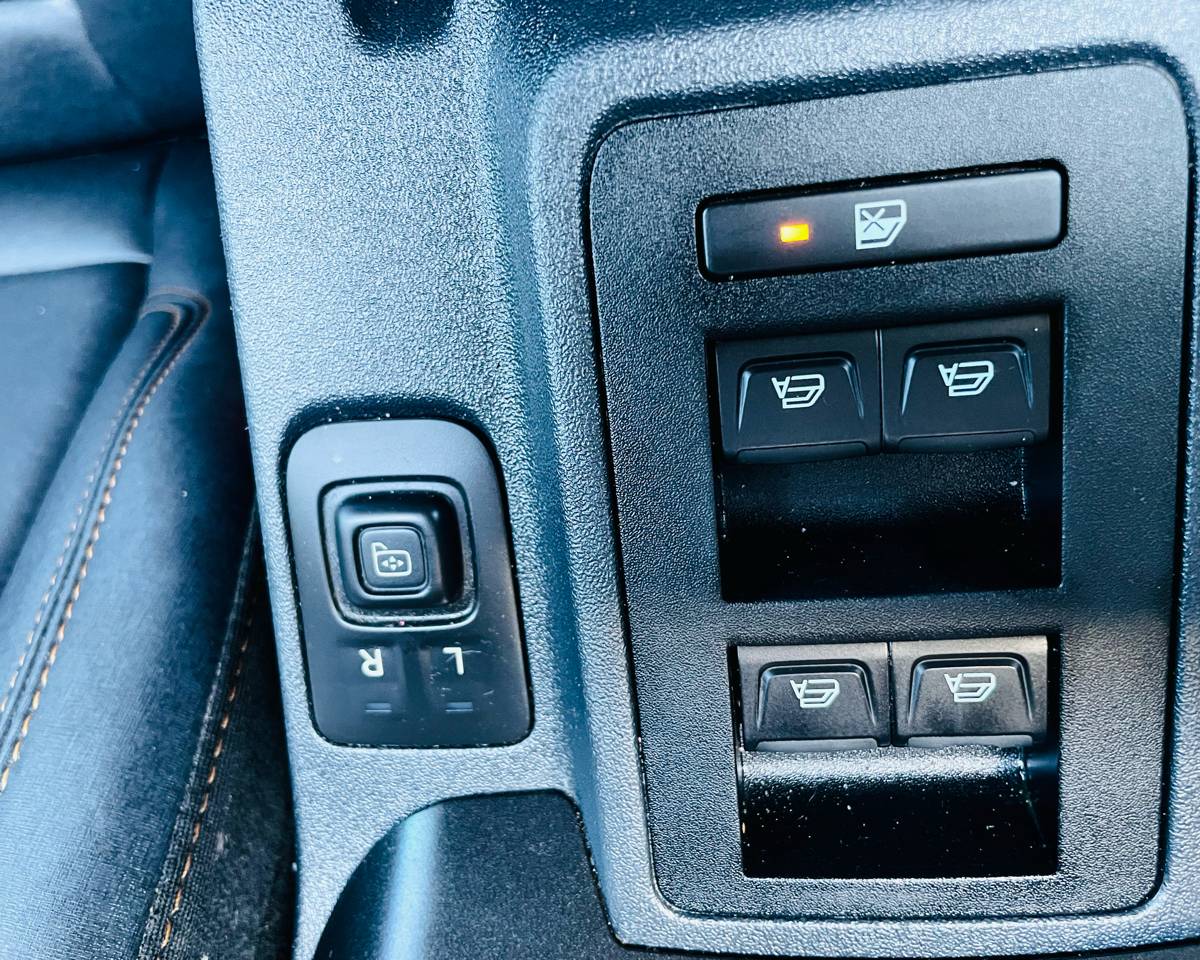 2022 Ford Bronco Badlands, photo 23 of 34