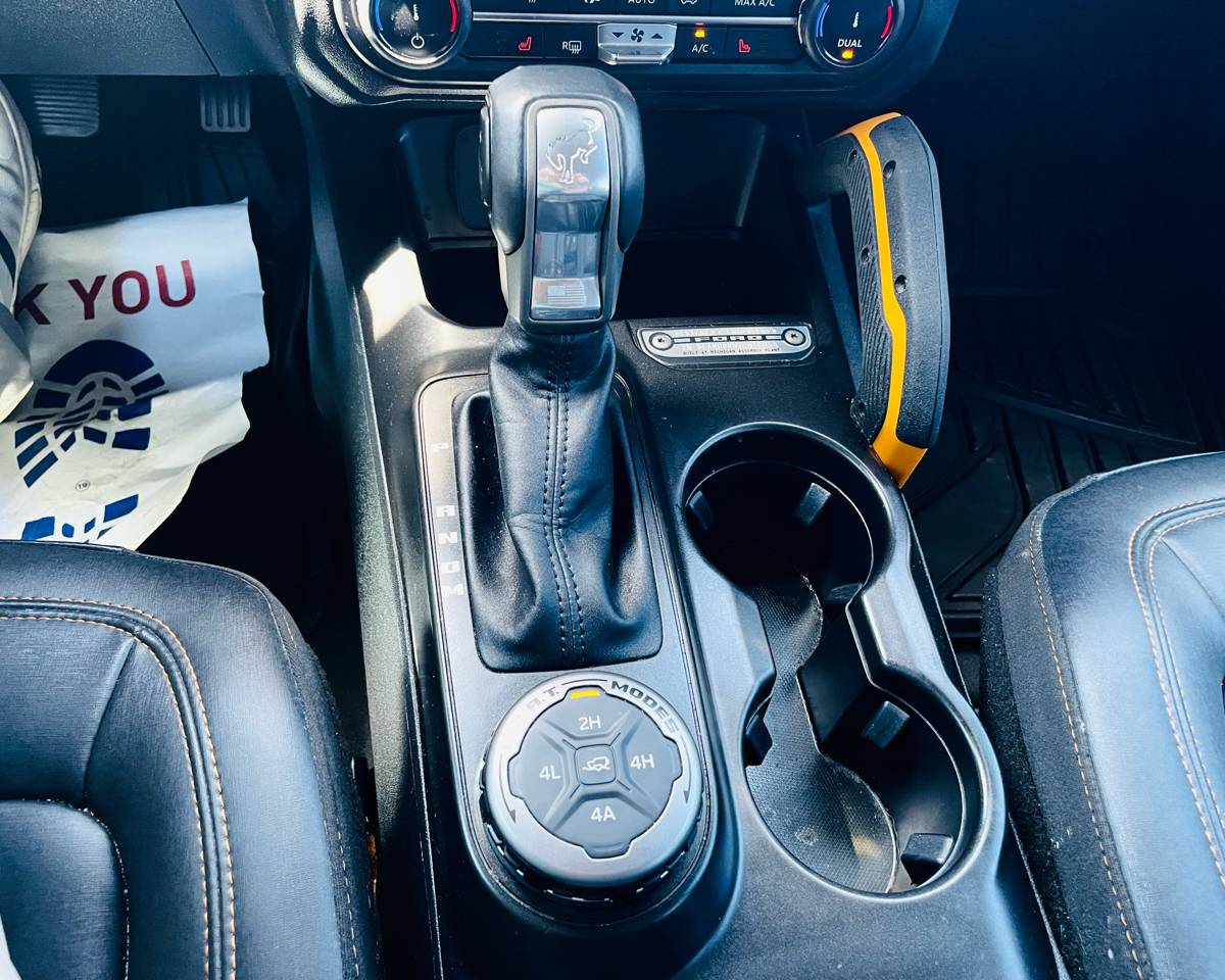 2022 Ford Bronco Badlands, photo 24 of 34