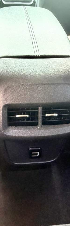 2020 Toyota Tacoma photo 15
