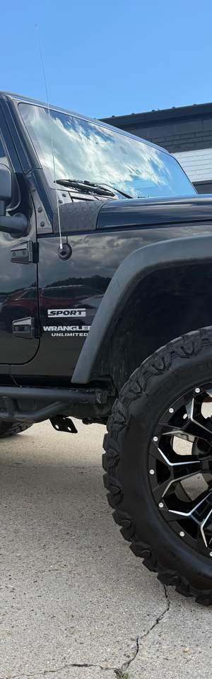 2017 Jeep Wrangler Unlimited photo 1
