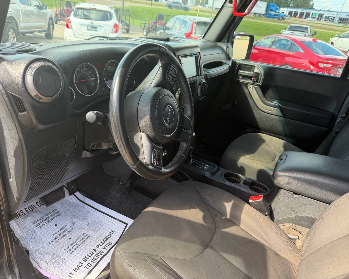 2017 Jeep Wrangler Unlimited Sport 4X4, photo 11 of 13