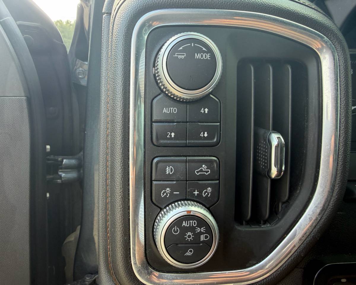2020 GMC Sierra 1500 AT4, photo 15 of 24