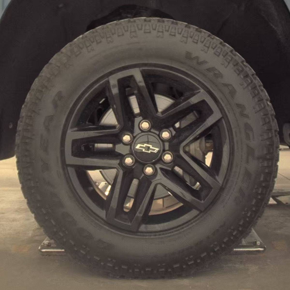 2020 Chevrolet Silverado 1500 LT Trail Boss, photo 9 of 25