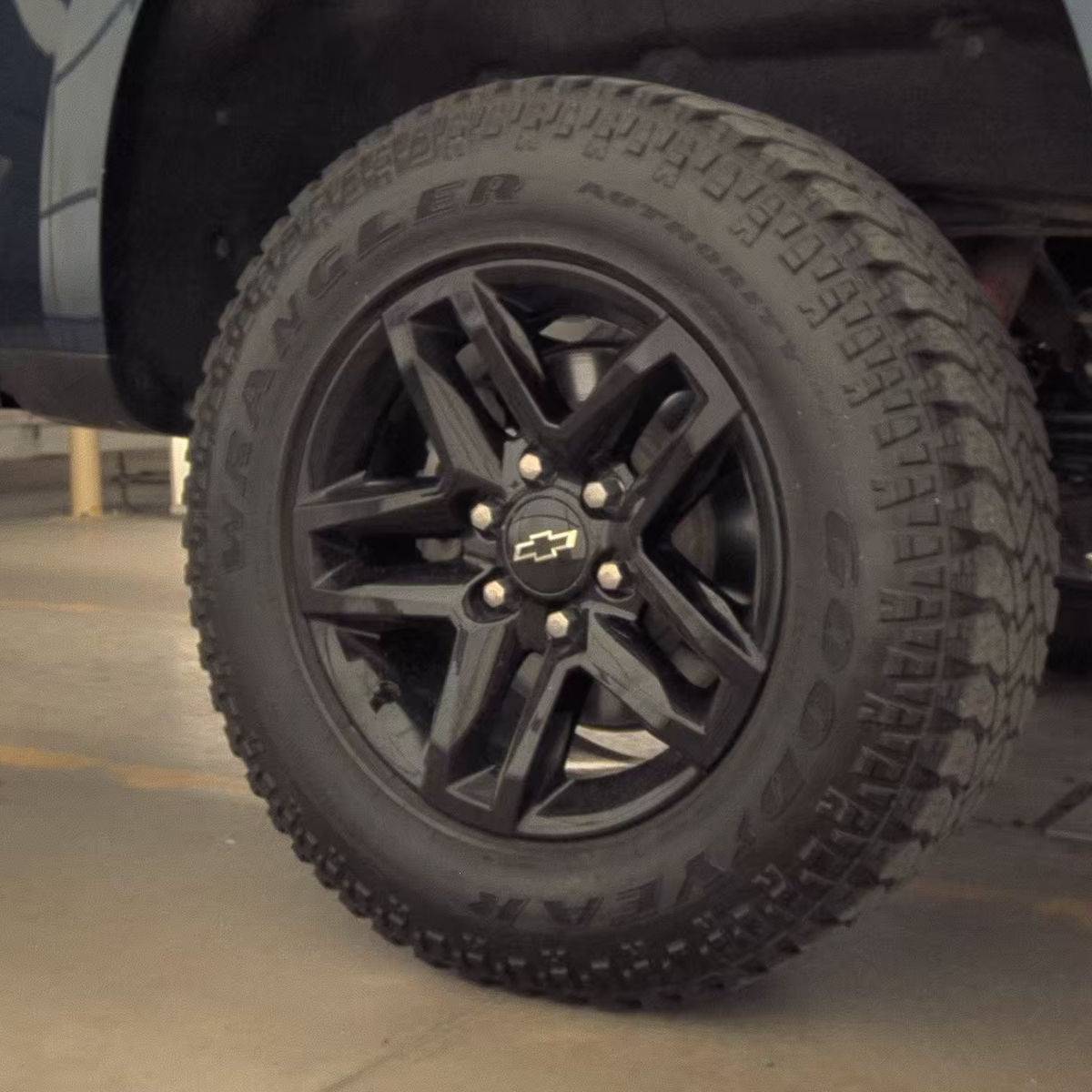 2020 Chevrolet Silverado 1500 LT Trail Boss, photo 11 of 25