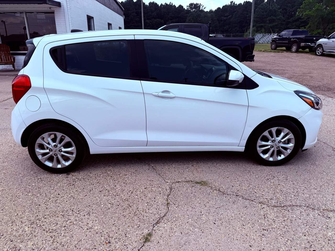 2022 Chevrolet Spark 4DR HB CVT 1LT, photo 2 of 13