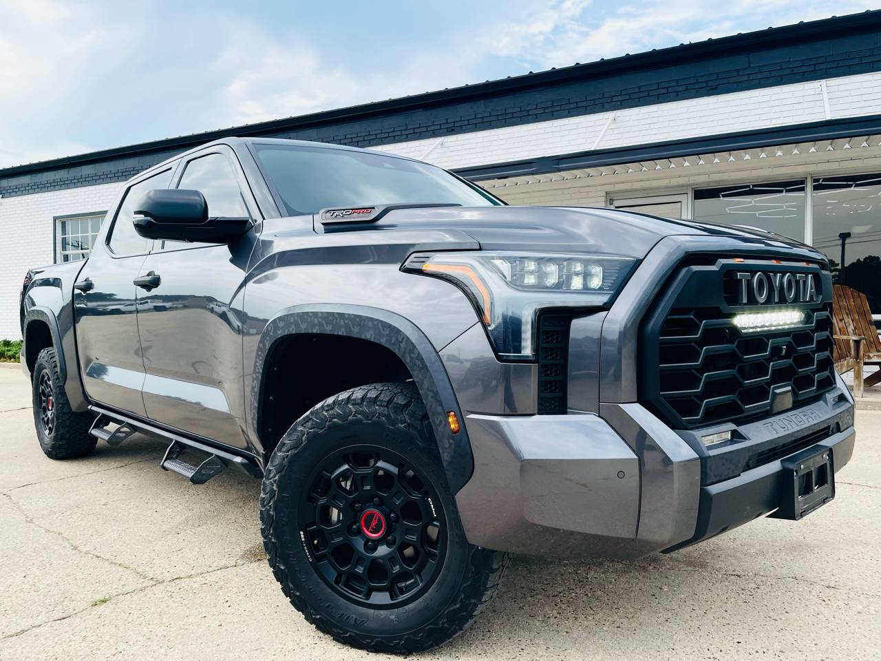 2023 Toyota Tundra 4WD TRD Pro Hybrid CrewMax 5.5′ Bed