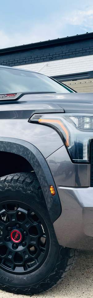 2023 Toyota Tundra 4WD photo 1
