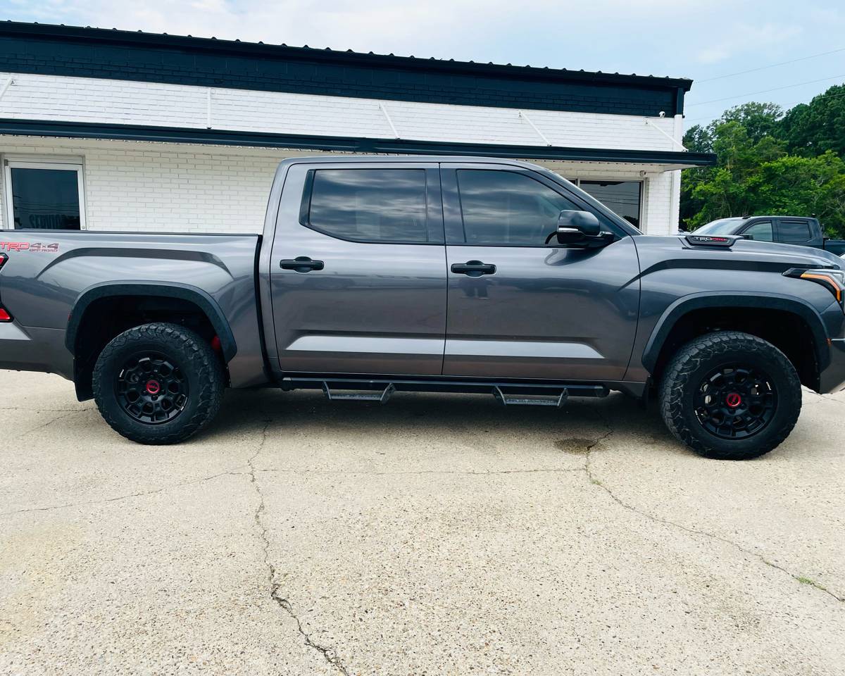 2023 Toyota Tundra 4WD TRD Pro Hybrid CrewMax 5.5′ Bed, photo 4 of 48