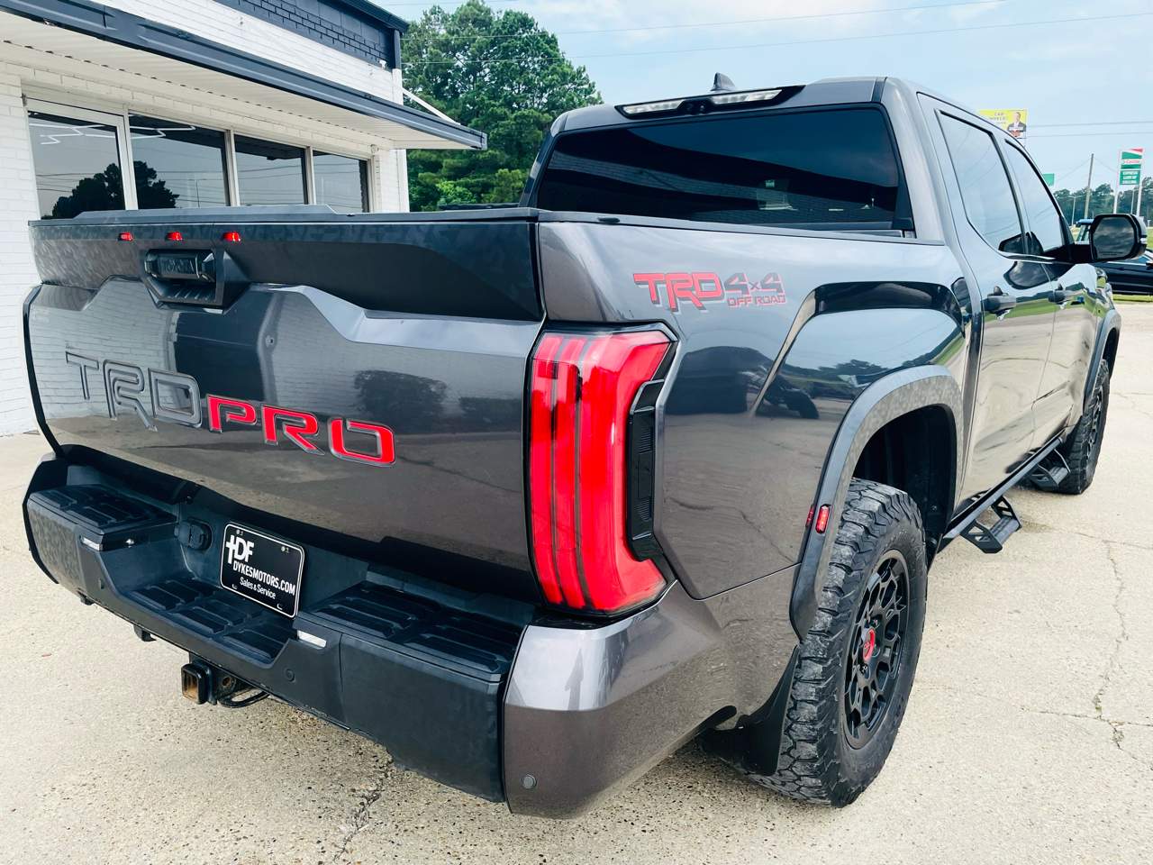 2023 Toyota Tundra 4WD TRD Pro Hybrid CrewMax 5.5′ Bed, photo 6 of 48