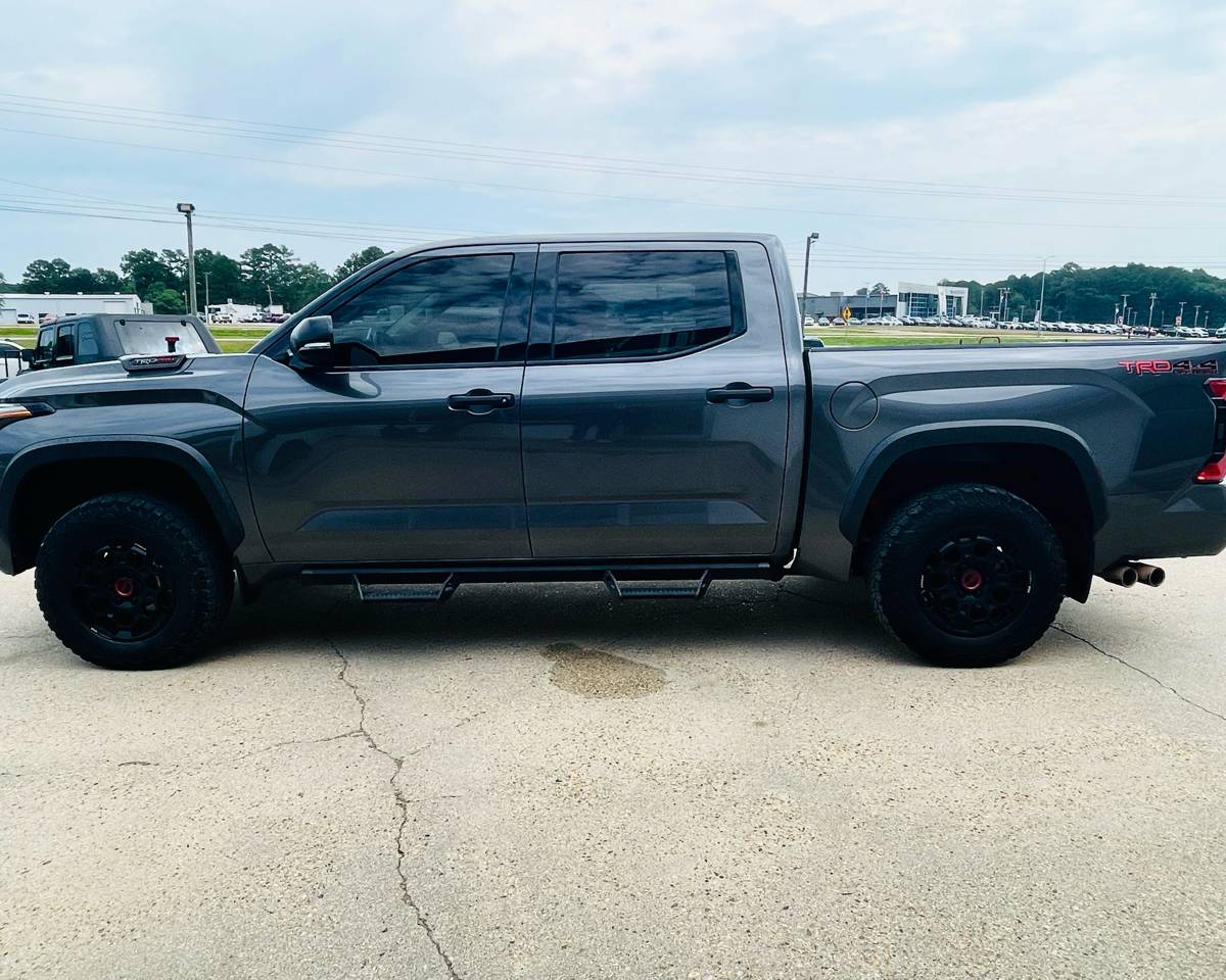 2023 Toyota Tundra 4WD TRD Pro Hybrid CrewMax 5.5′ Bed, photo 9 of 48