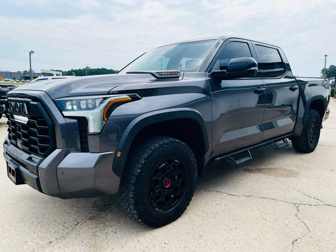 2023 Toyota Tundra 4WD TRD Pro Hybrid CrewMax 5.5′ Bed, photo 10 of 48