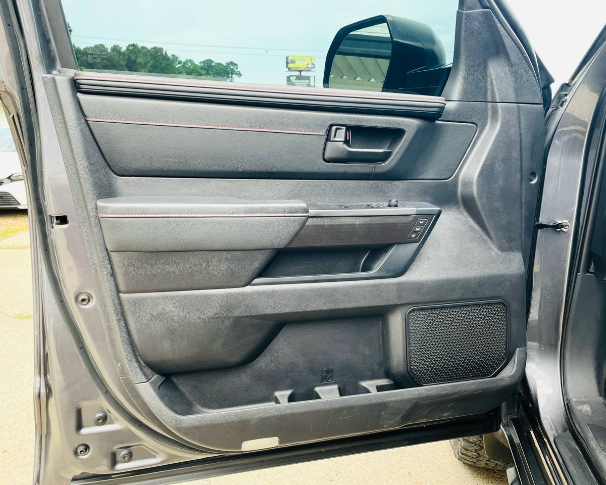 2023 Toyota Tundra 4WD TRD Pro Hybrid CrewMax 5.5′ Bed, photo 14 of 48