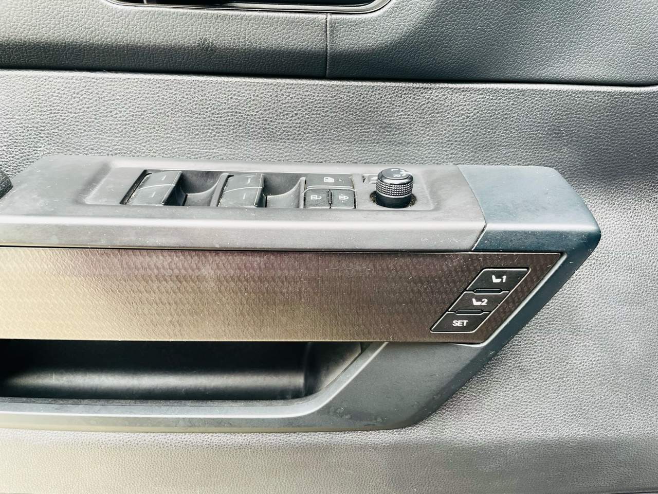 2023 Toyota Tundra 4WD TRD Pro Hybrid CrewMax 5.5′ Bed, photo 15 of 48