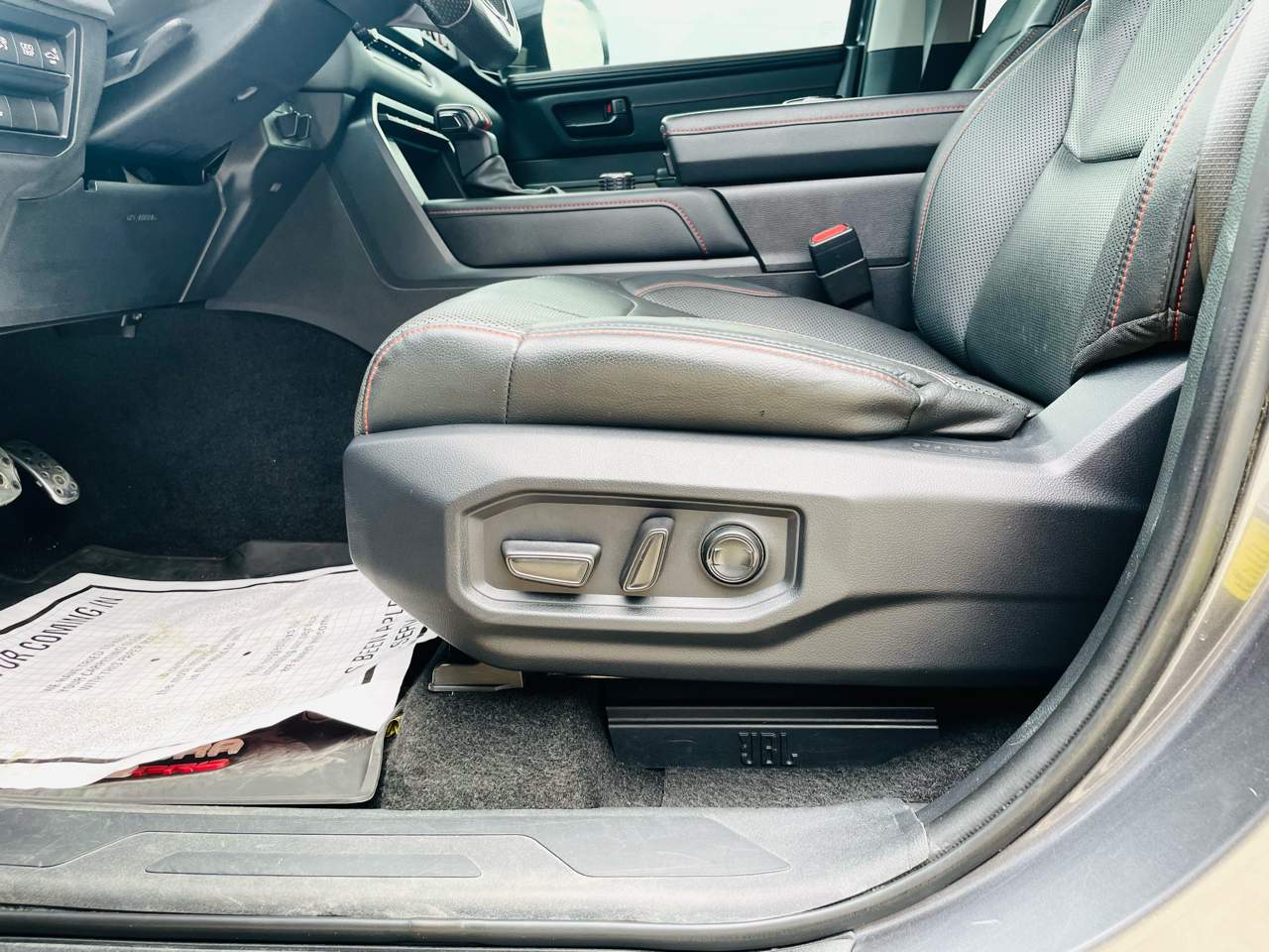 2023 Toyota Tundra 4WD TRD Pro Hybrid CrewMax 5.5′ Bed, photo 16 of 48