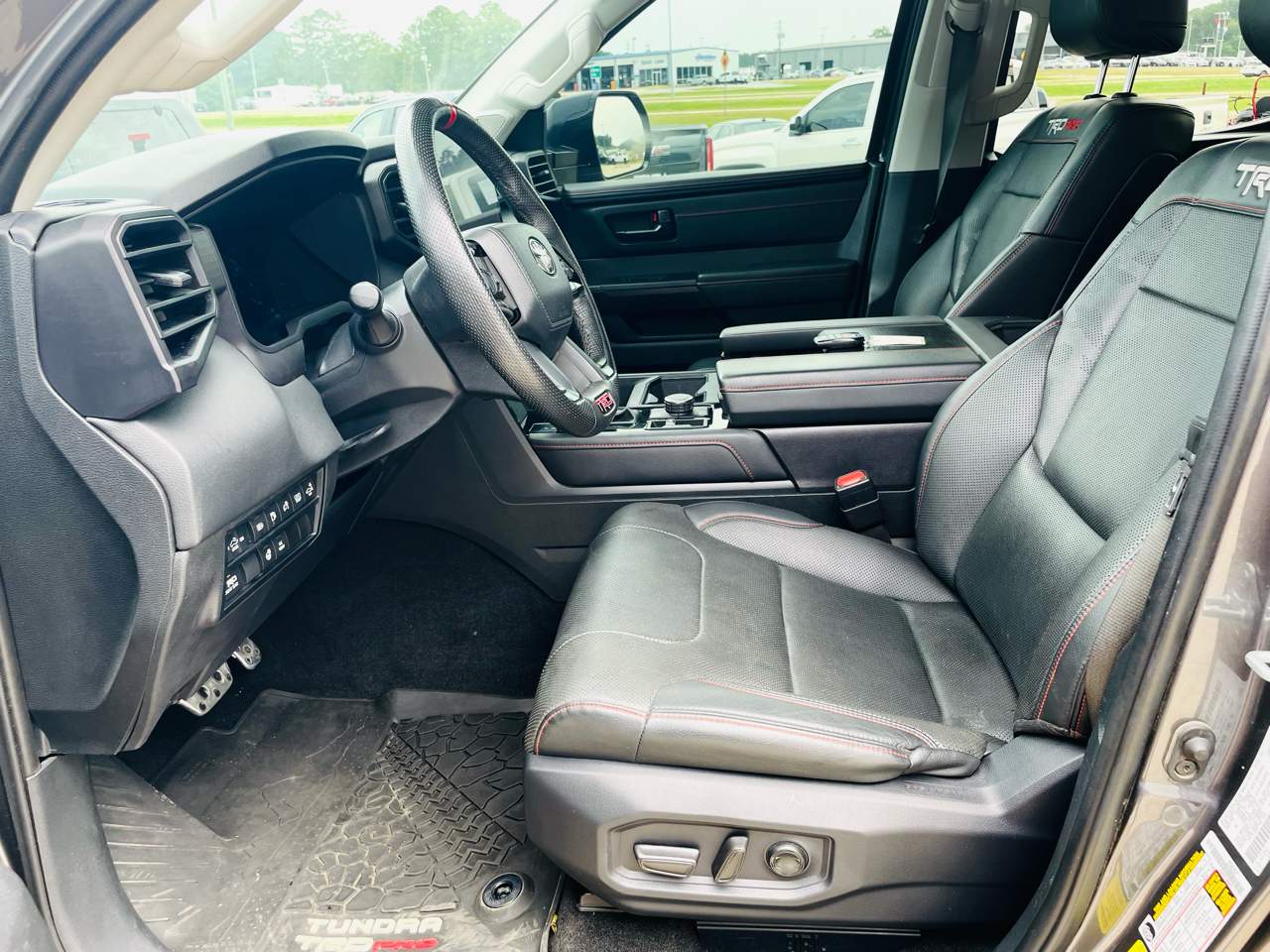 2023 Toyota Tundra 4WD TRD Pro Hybrid CrewMax 5.5′ Bed, photo 17 of 48