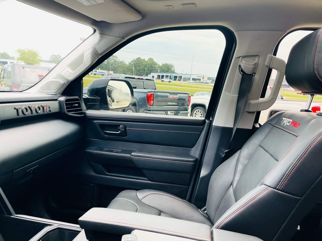 2023 Toyota Tundra 4WD TRD Pro Hybrid CrewMax 5.5′ Bed, photo 21 of 48