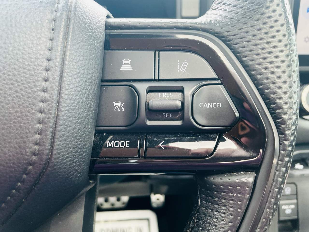 2023 Toyota Tundra 4WD TRD Pro Hybrid CrewMax 5.5′ Bed, photo 25 of 48