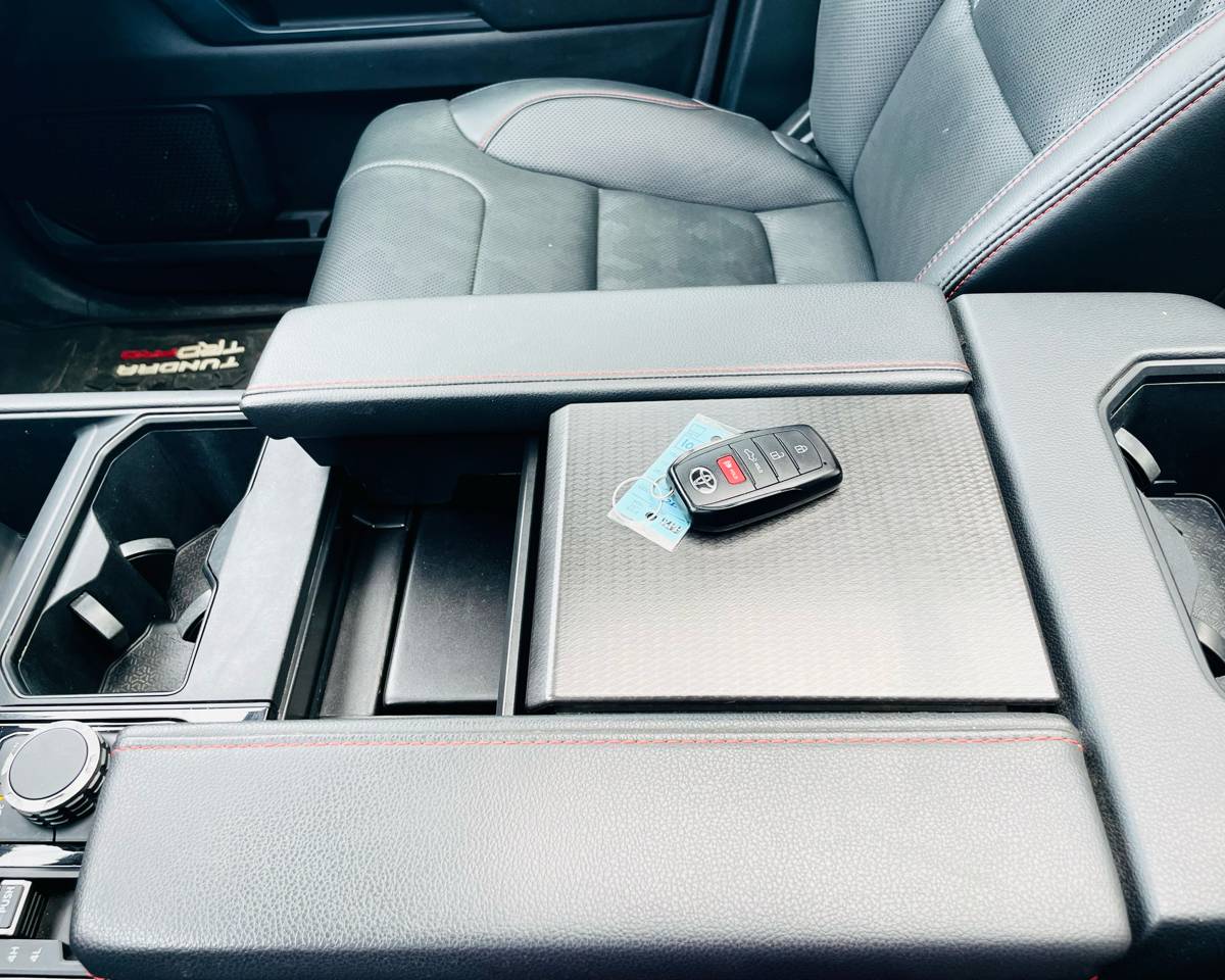 2023 Toyota Tundra 4WD TRD Pro Hybrid CrewMax 5.5′ Bed, photo 37 of 48