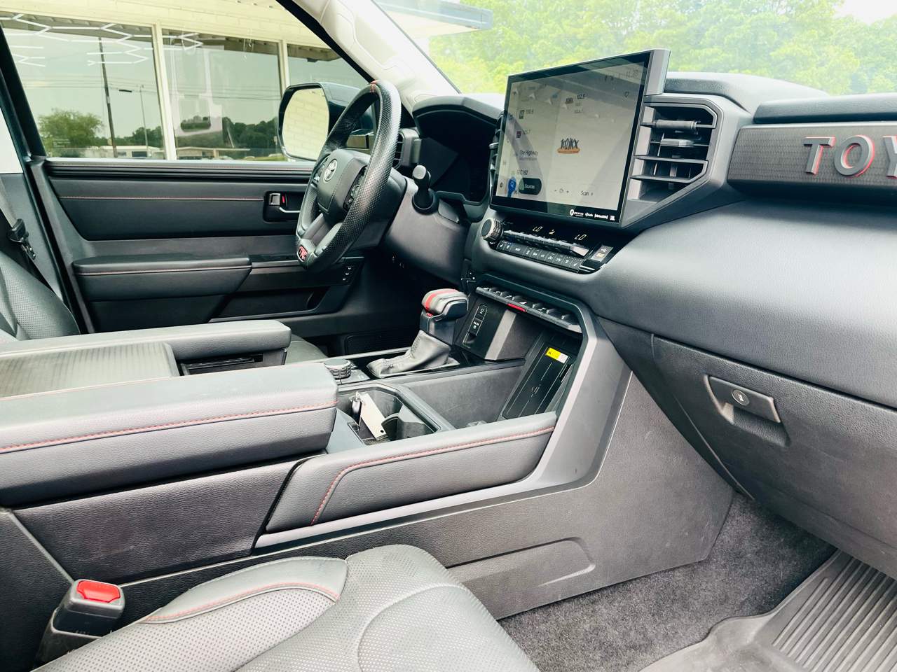 2023 Toyota Tundra 4WD TRD Pro Hybrid CrewMax 5.5′ Bed, photo 40 of 48