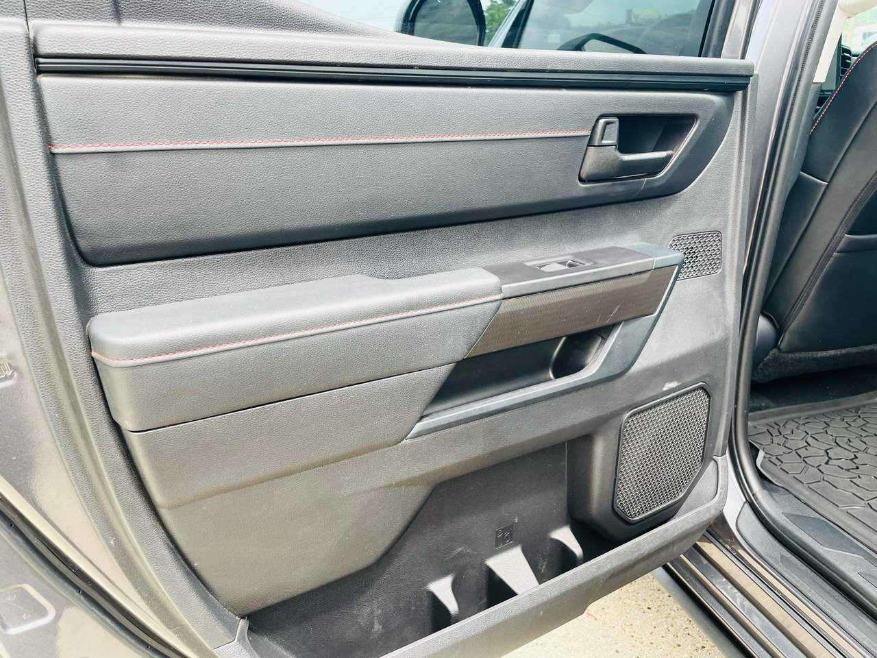 2023 Toyota Tundra 4WD TRD Pro Hybrid CrewMax 5.5′ Bed, photo 41 of 48
