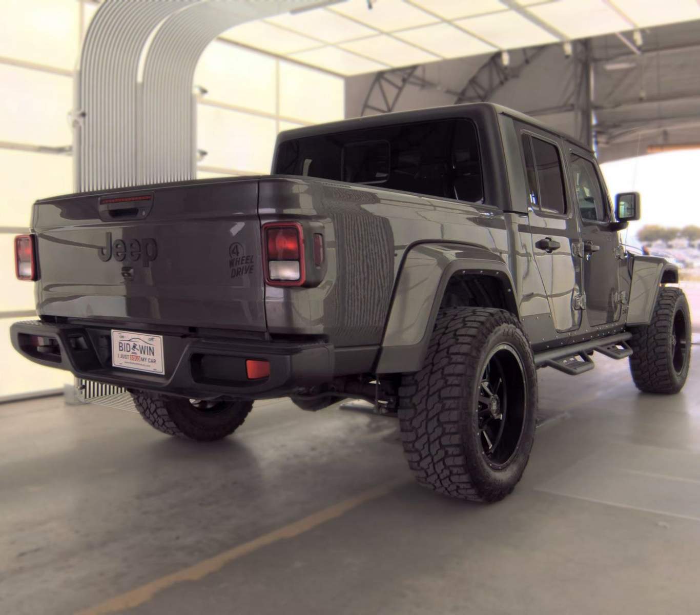 2022 Jeep Gladiator Willys Crew Cab Medium Bed, photo 5 of 28