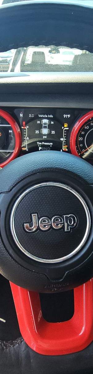 2022 Jeep Gladiator photo 16