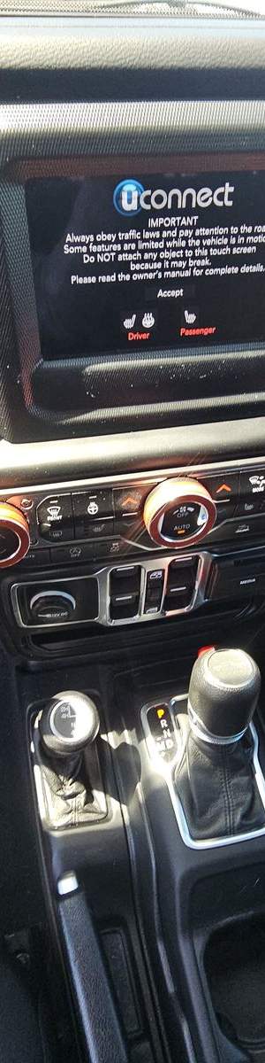 2022 Jeep Gladiator photo 17