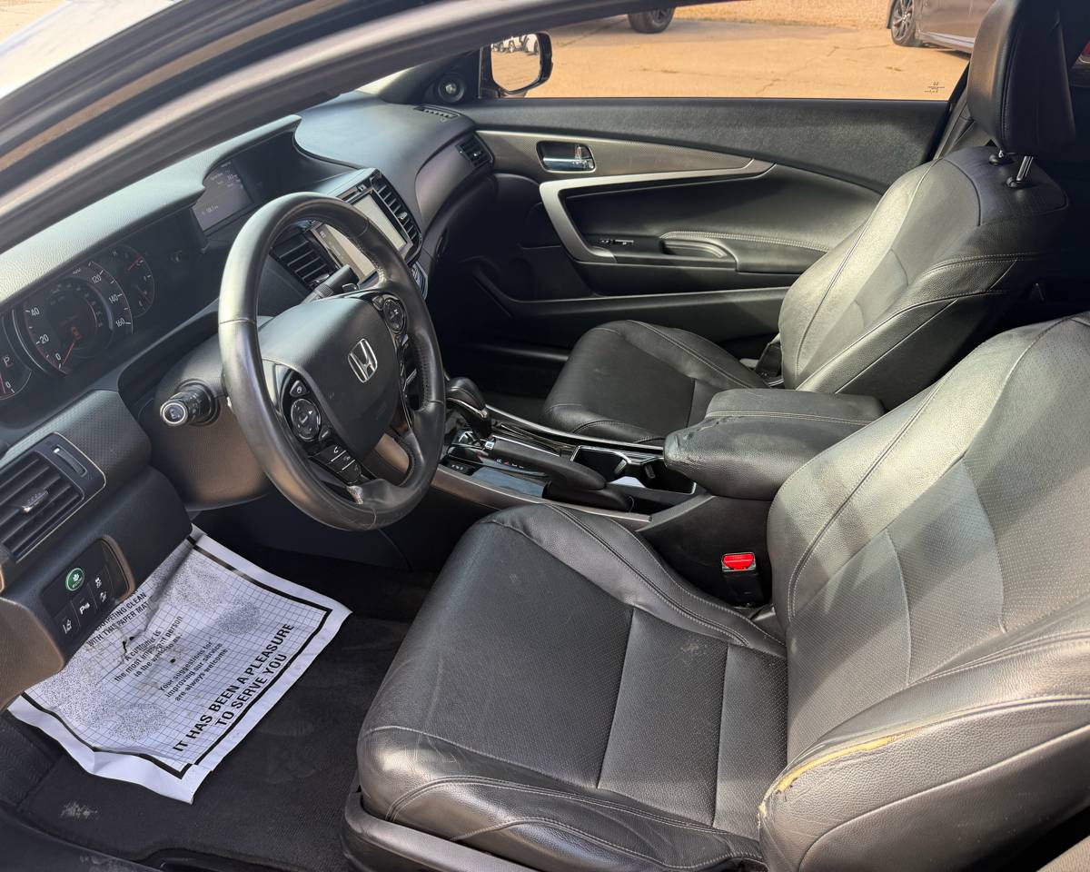 2016 Honda Accord Coupe Touring, photo 9 of 18