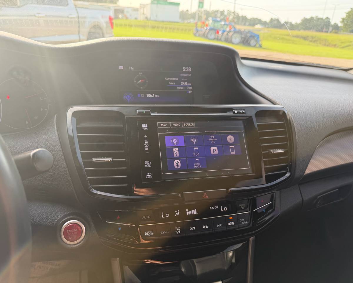 2016 Honda Accord Coupe Touring, photo 12 of 18