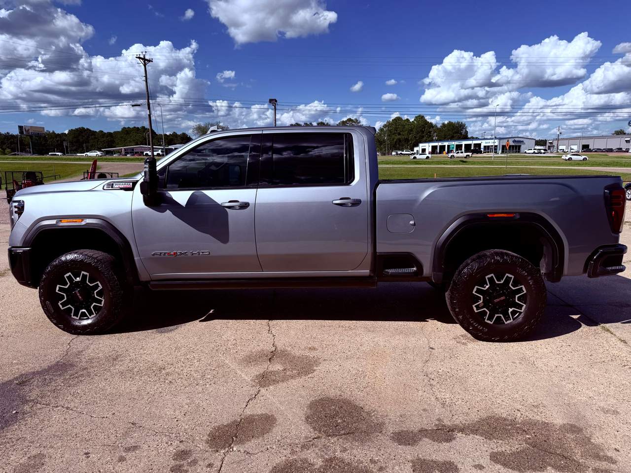 2024 GMC Sierra 2500HD 4WD Crew Cab 159″ AT4X, photo 5 of 14