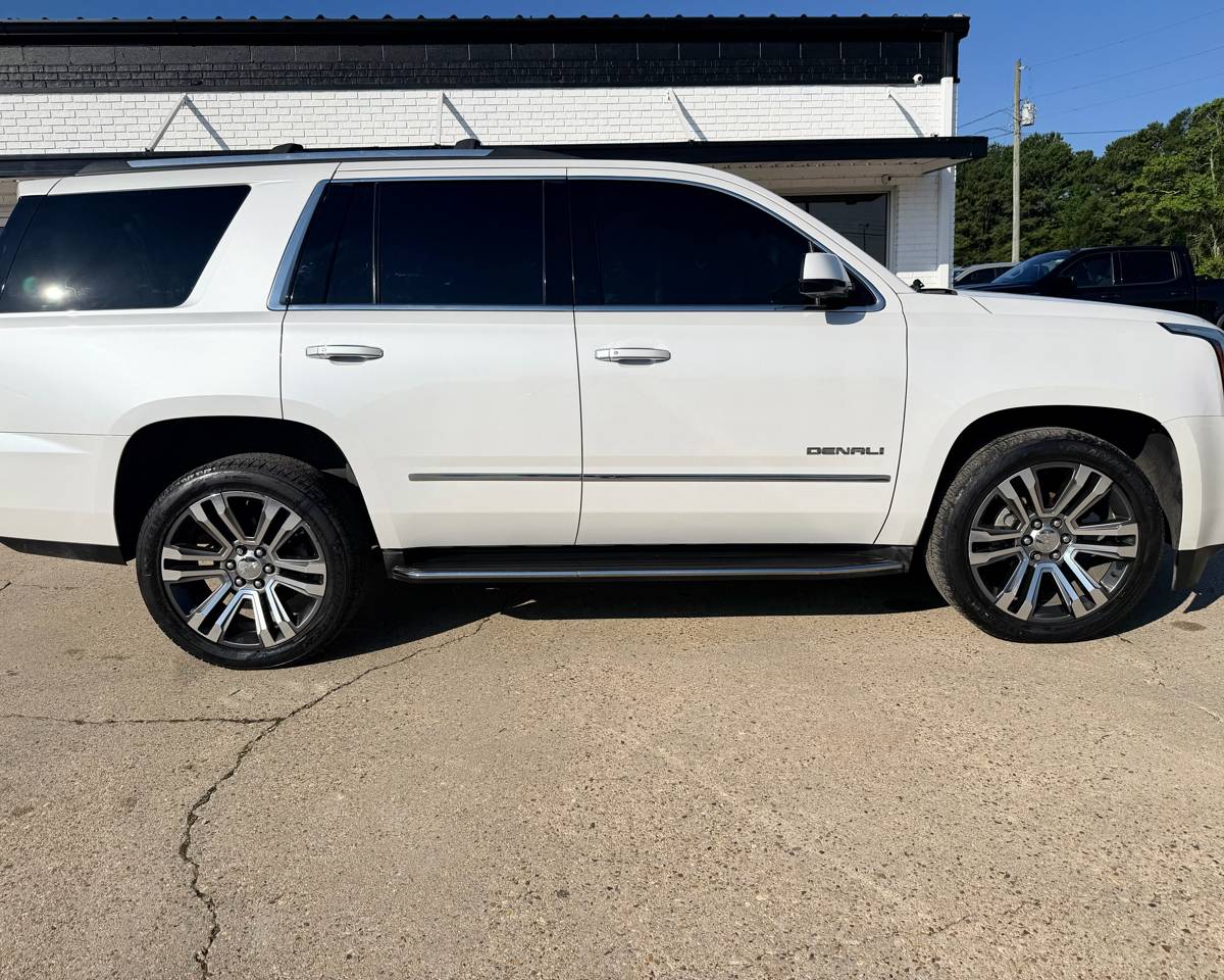 2017 GMC Yukon Denali 4WD, photo 3 of 30