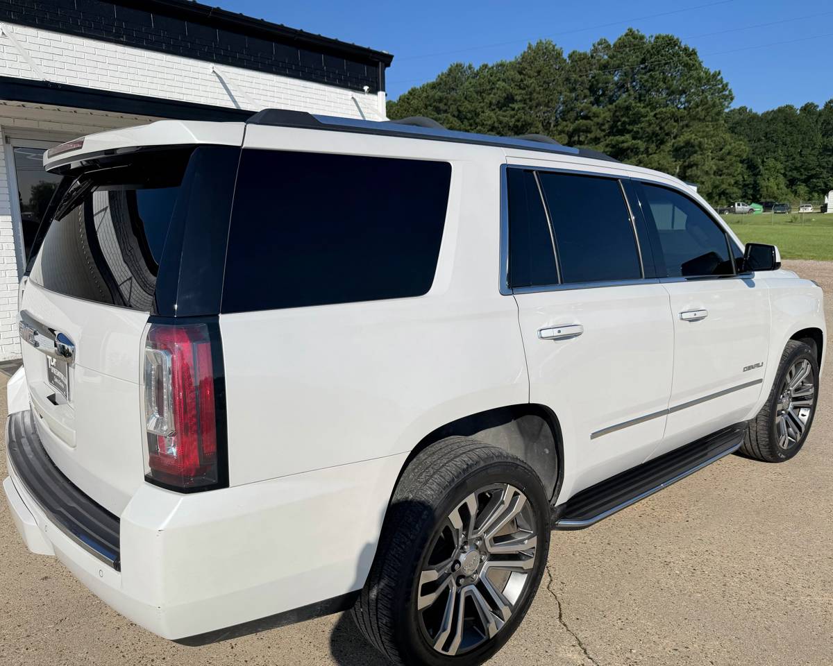 2017 GMC Yukon Denali 4WD, photo 4 of 30