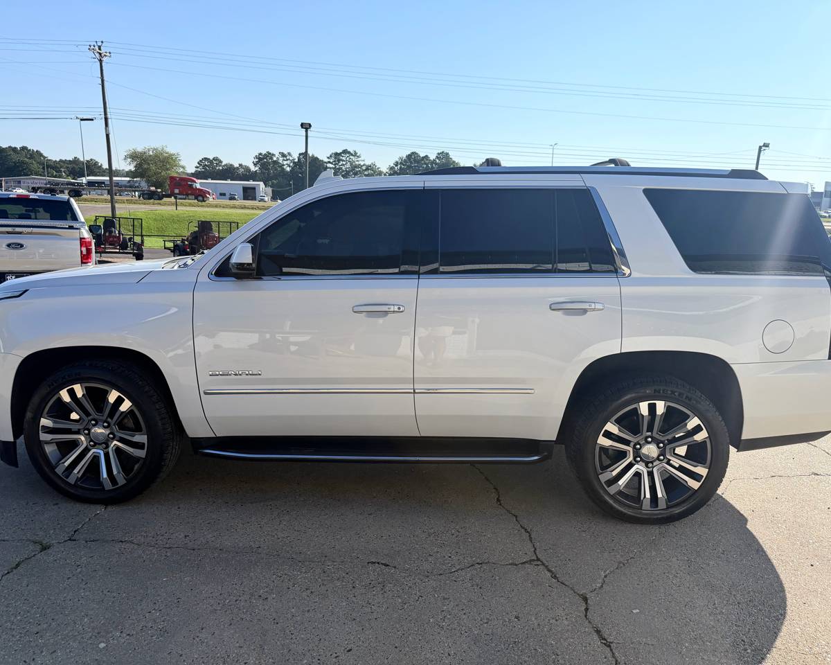 2017 GMC Yukon Denali 4WD, photo 7 of 30