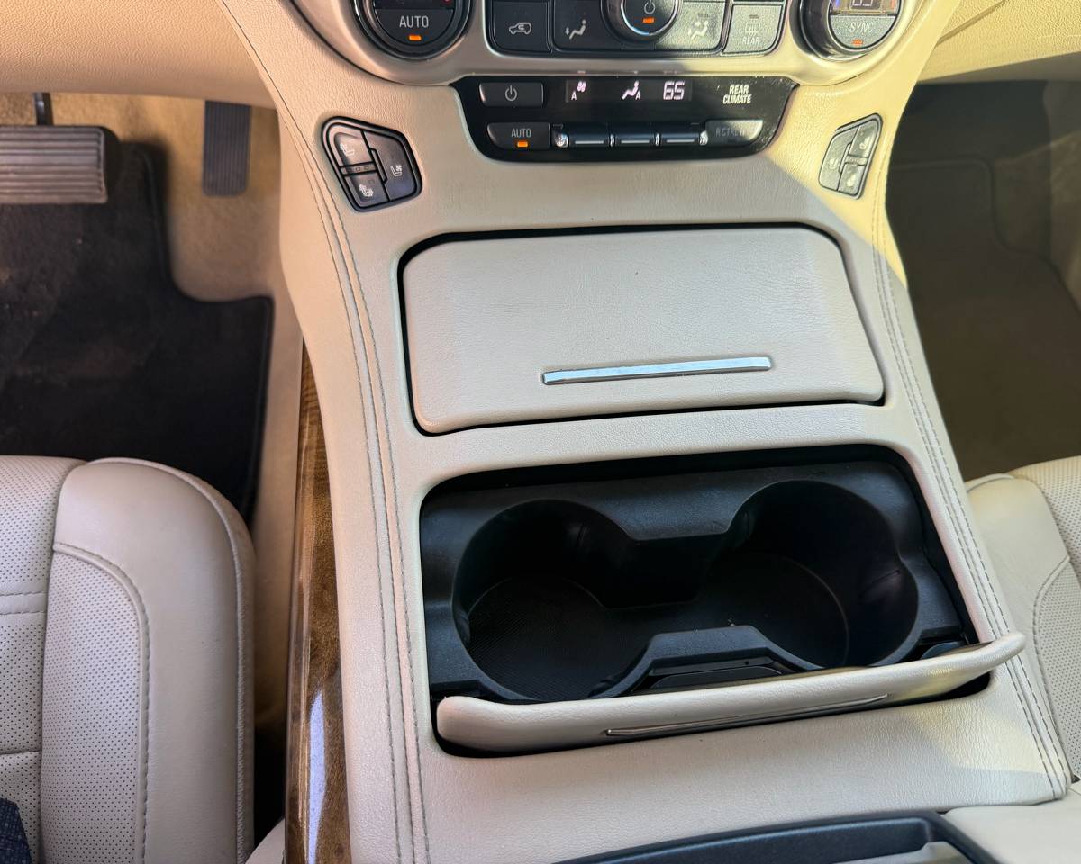 2017 GMC Yukon Denali 4WD, photo 18 of 30