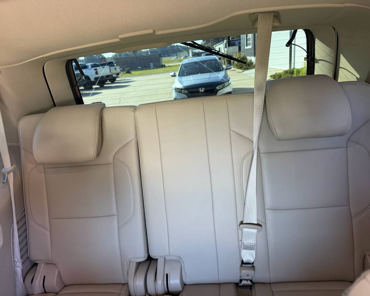 2017 GMC Yukon Denali 4WD, photo 25 of 30