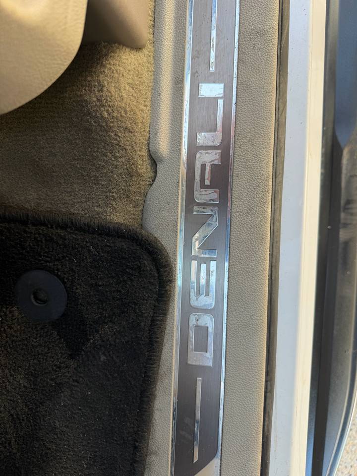 2017 GMC Yukon Denali 4WD, photo 26 of 30