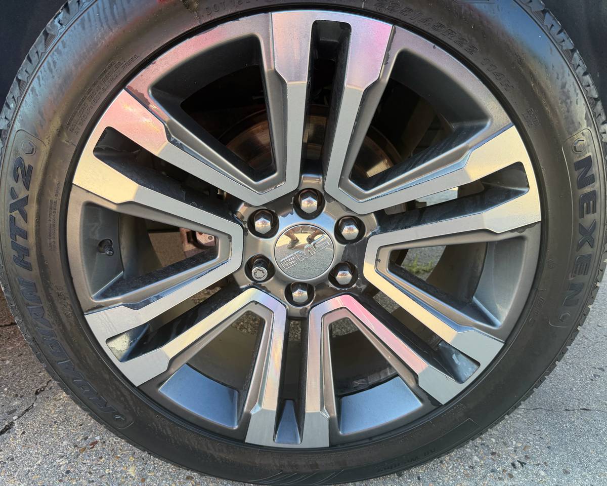 2017 GMC Yukon Denali 4WD, photo 30 of 30